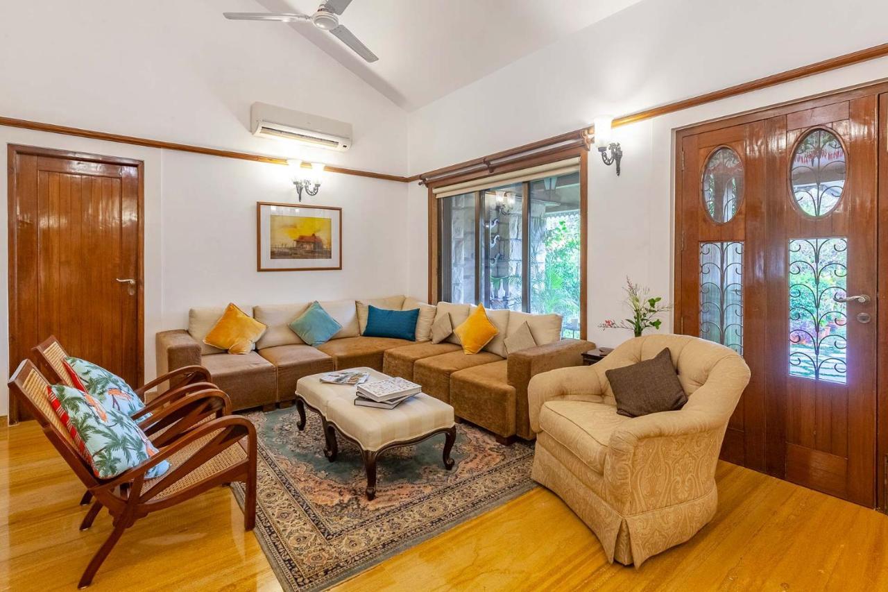 Stayvista's Casa Palmera: Pet-Friendly Villa with Pool and Games Alibag Exterior photo